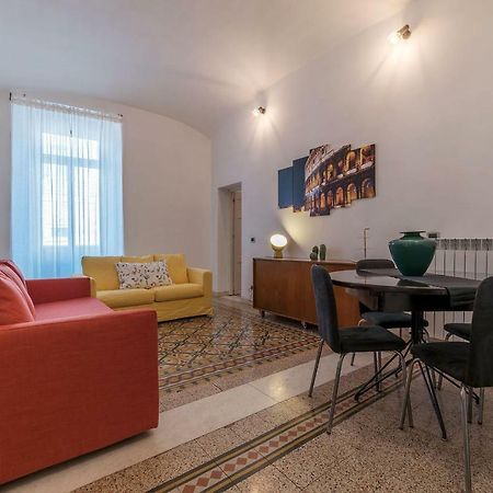 San Giovanni & Colosseo Roomy Flat Řím Exteriér fotografie