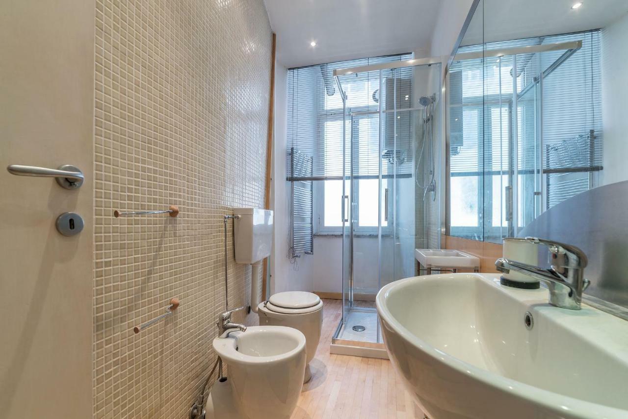 San Giovanni & Colosseo Roomy Flat Řím Exteriér fotografie