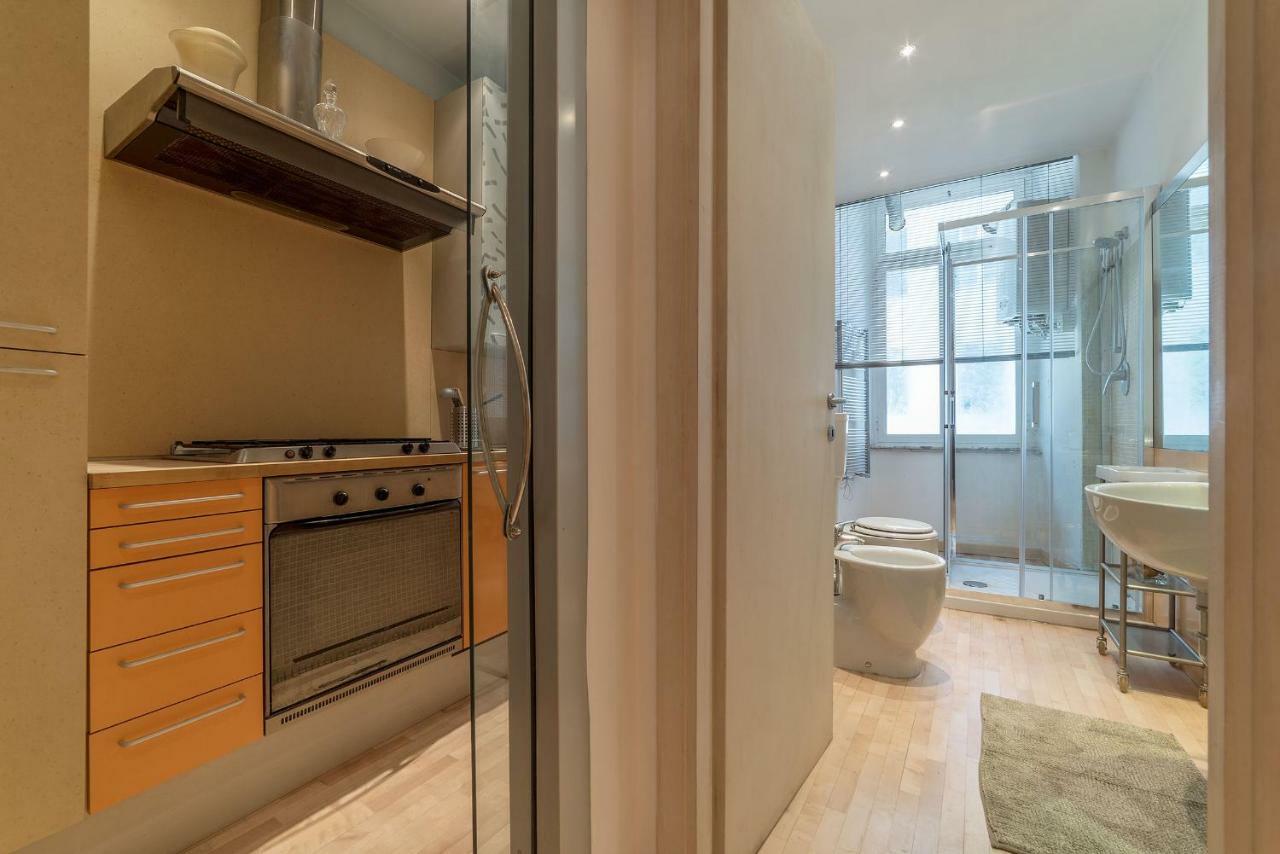 San Giovanni & Colosseo Roomy Flat Řím Exteriér fotografie