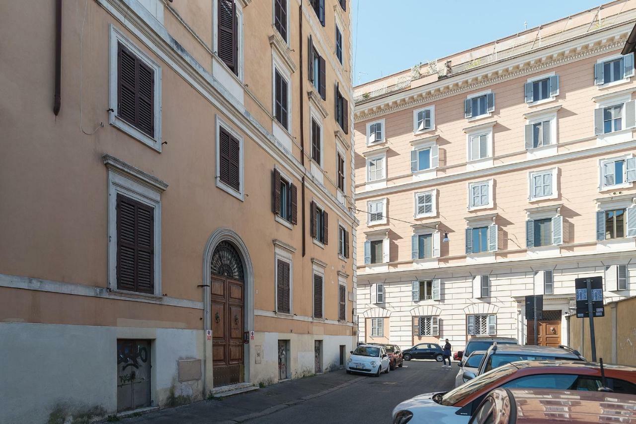 San Giovanni & Colosseo Roomy Flat Řím Exteriér fotografie